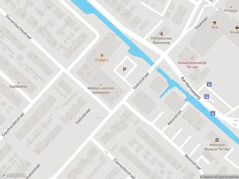 Ambulance met grote spoed naar de Vosholplein in Ter Aar