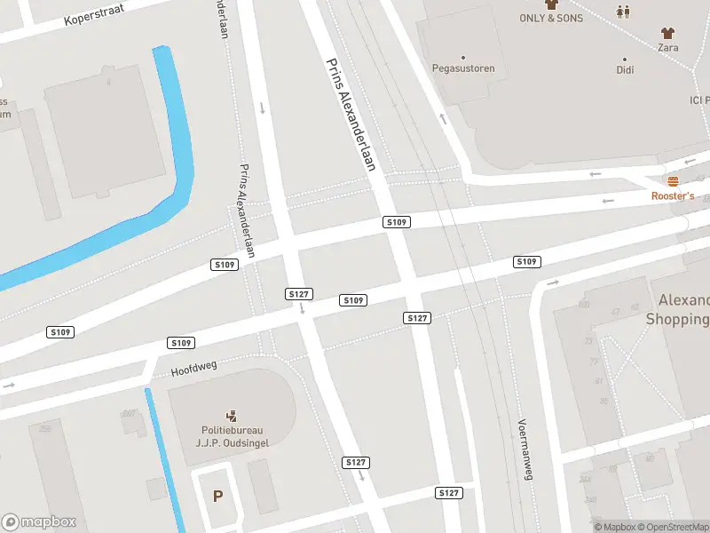 Ambulance met grote spoed naar de Prins Alexanderlaan in Rotterdam