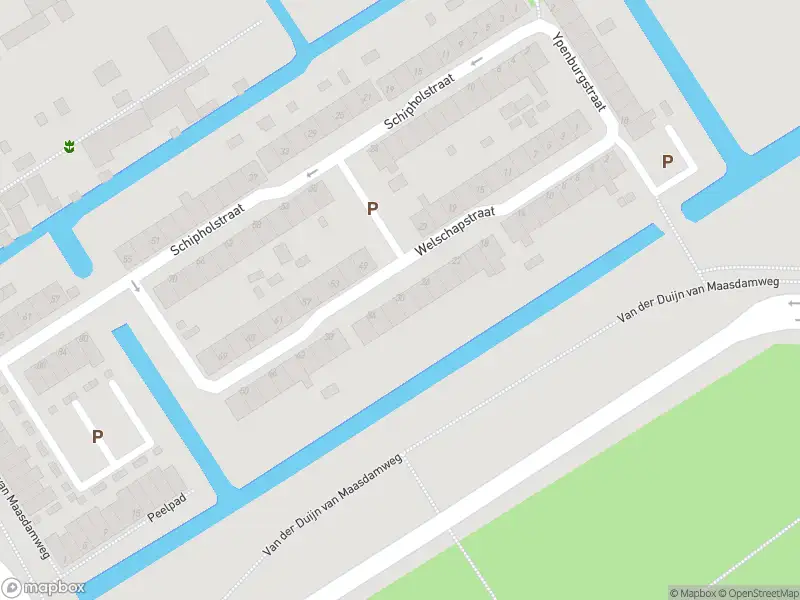 Ambulance met gepaste spoed naar de Welschapstraat in Rotterdam