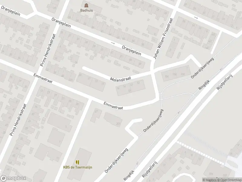 Ambulance met grote spoed naar de Emmastraat in Zwijndrecht