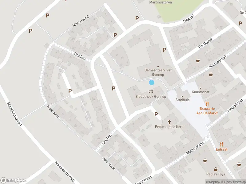 Brandweer met gepaste spoed naar de Doelen in Gennep vanwege stormschade