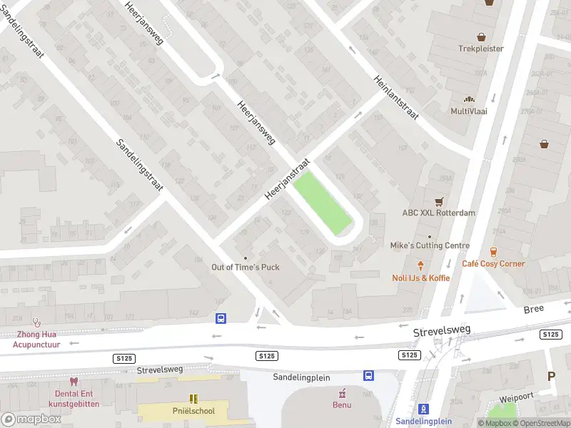 Ambulance met gepaste spoed naar de Heerjansweg in Rotterdam