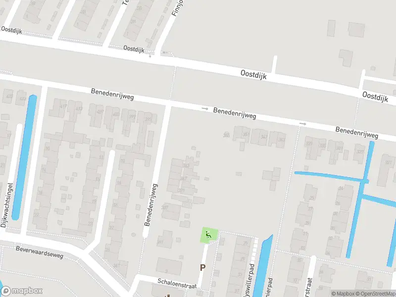 Ambulance met gepaste spoed naar de Benedenrijweg in Rotterdam