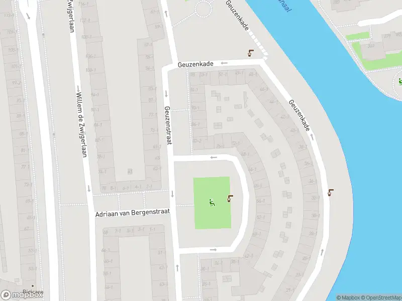 Ambulance met grote spoed naar de Geuzenkade in Amsterdam