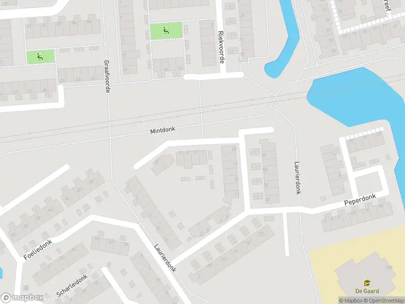 Ambulance met gepaste spoed naar de Mintdonk in Spijkenisse