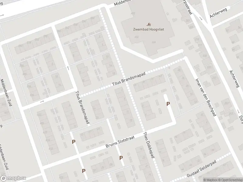 Ambulance met grote spoed naar de Theo Dobbepad in Hoogvliet Rotterdam