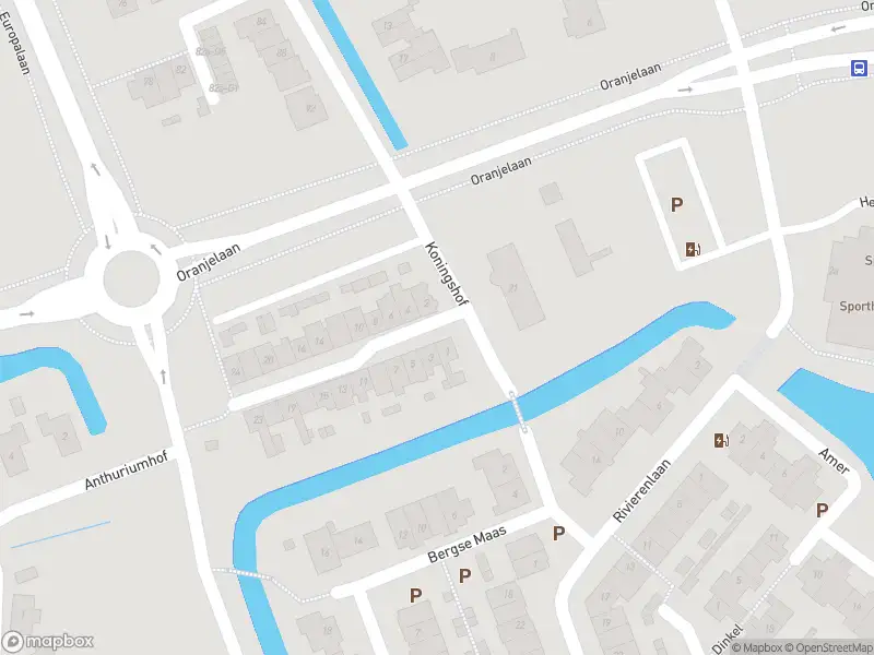 Ambulance met gepaste spoed naar de Zuiderstraat in Pijnacker