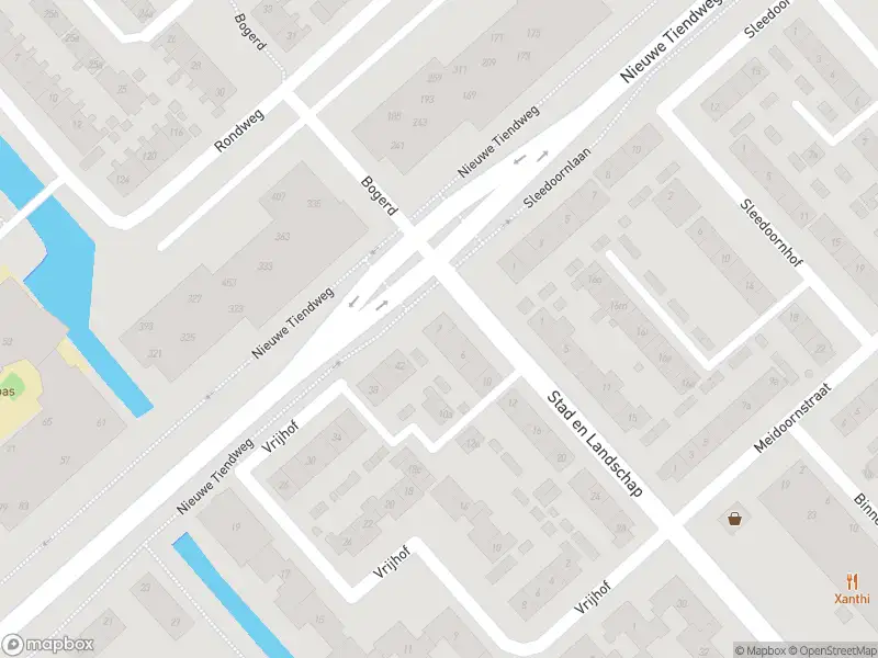 Ambulance met grote spoed naar de Stad en Landschap in Krimpen aan den IJssel