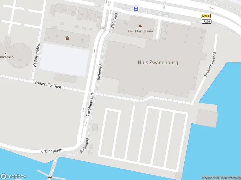 Ambulance met gepaste spoed naar de Kristalpromenade in Halfweg