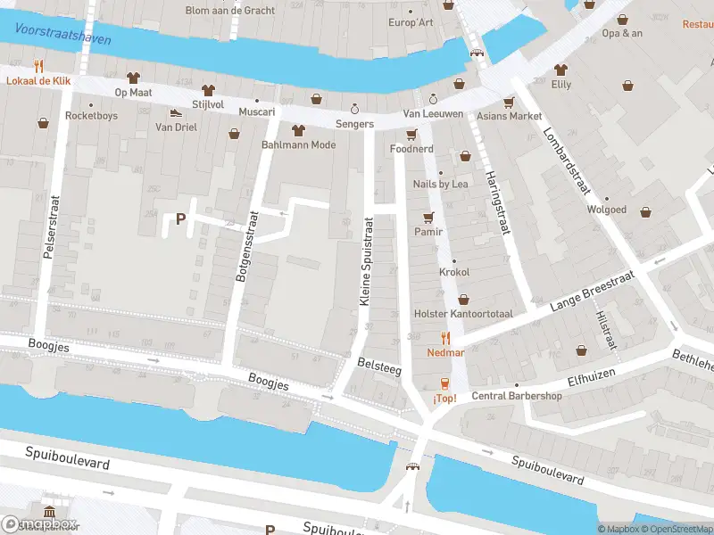 Ambulance met grote spoed naar de Kleine Spuistraat in Dordrecht