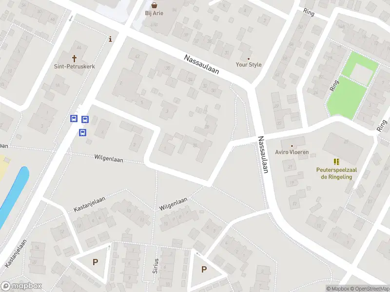 Ambulance naar de Nassaulaan in Puttershoek