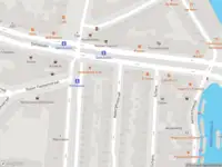 Ambulance met grote spoed naar de Watergeusstraat in Rotterdam