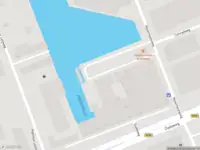 Ambulance met grote spoed naar de Conradkade in Haarlem