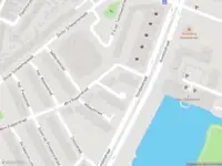 Ambulance met grote spoed naar de Abraham Kuyperplein in Alkmaar