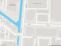 Ambulance met gepaste spoed naar de Lübeck in Barendrecht