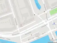 Ambulance met gepaste spoed naar de Rochussenstraat in Rotterdam