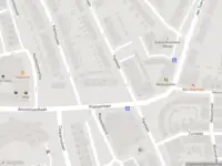 Brandweer met gepaste spoed naar de Plataanlaan in Weesp