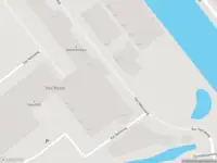 Ambulance met gepaste spoed naar de Van Nelleweg in Rotterdam