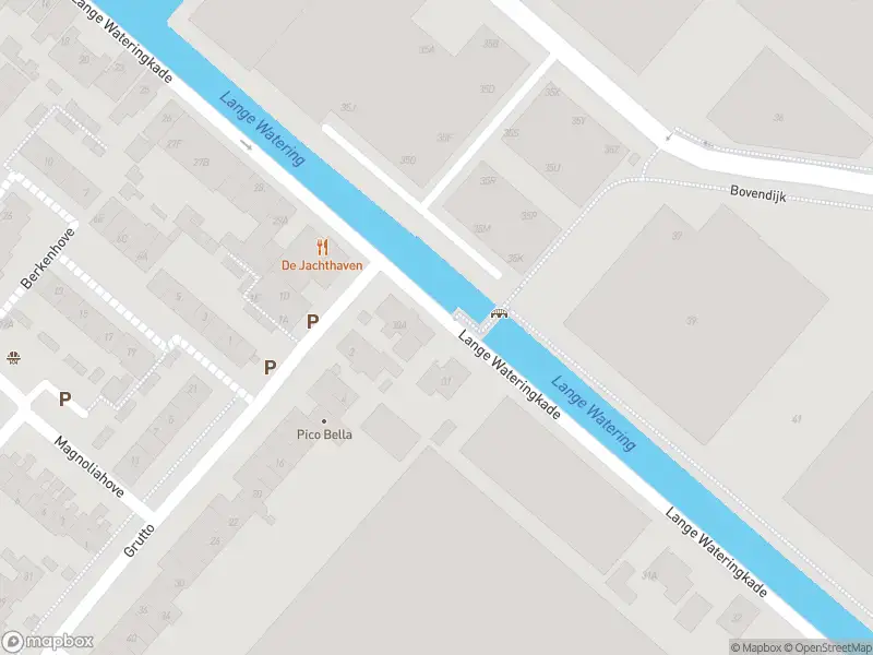 Ambulance met grote spoed naar de Bovendijk in Kwintsheul