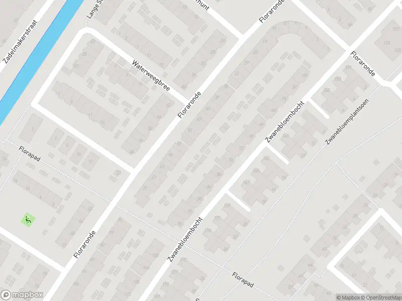 Ambulance met gepaste spoed naar de Lange Sloot in Velserbroek