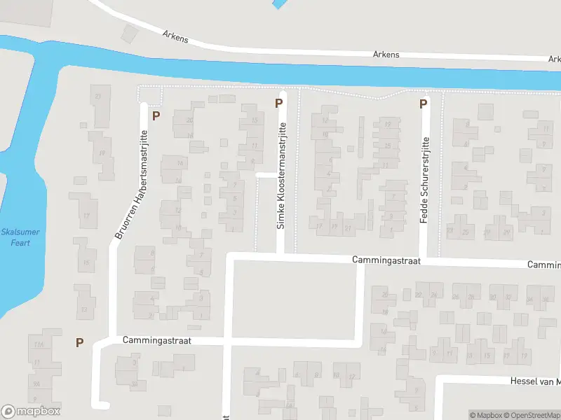 Brandweer met grote spoed naar de Simke Kloostermanstrjitte in Franeker vanwege afhijsen patient