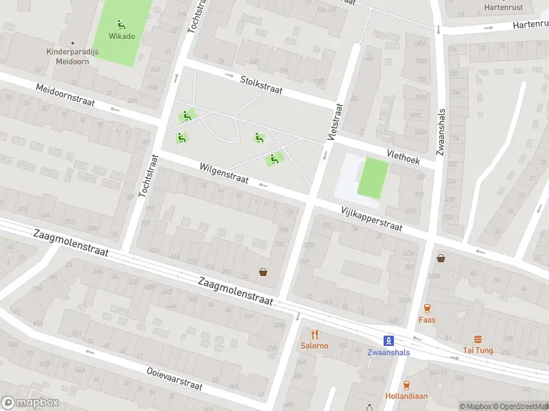 Ambulance met grote spoed naar de Wilgenstraat in Rotterdam