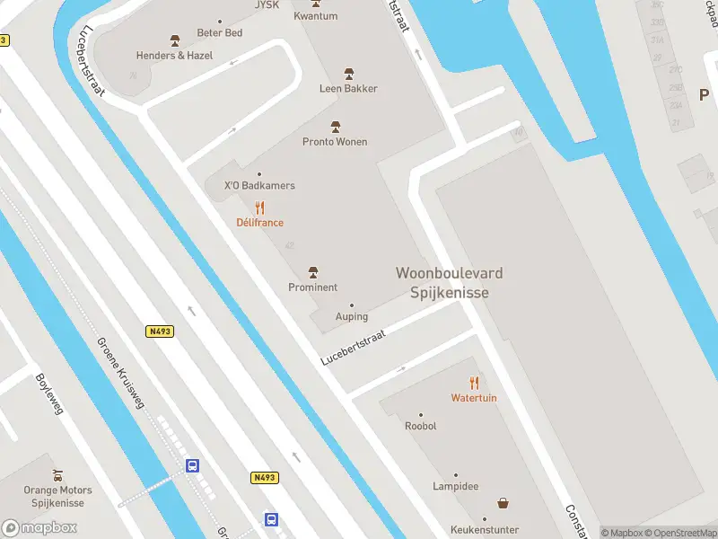 Ambulance met grote spoed naar de Lucebertstraat in Spijkenisse