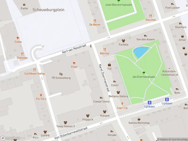 Ambulance met gepaste spoed naar de Karel Doormanstraat in Rotterdam