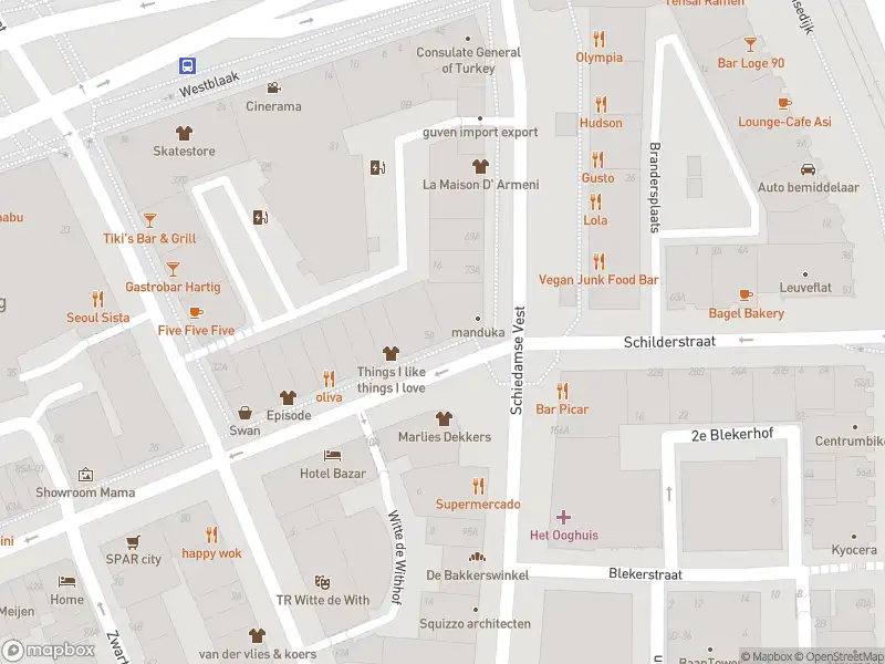 Ambulance met grote spoed naar de Witte de Withstraat in Rotterdam