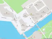 Ambulance met grote spoed naar de Overhoeksplein in Amsterdam