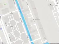 Ambulance met grote spoed naar de Vurehout in Zaandam