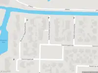 Brandweer met grote spoed naar de Simke Kloostermanstrjitte in Franeker vanwege afhijsen patient