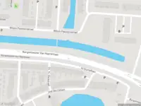 Brandweer met gepaste spoed naar de Alphons Ariënsstraat in Schiedam vanwege een liftopsluiting