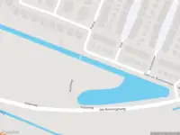 Ambulance met gepaste spoed naar de Achterdijk in Ouderkerk aan de Amstel