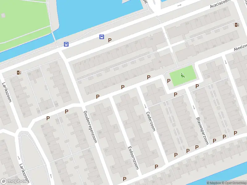 Ambulance met grote spoed naar de Abeelzoom in Zoetermeer