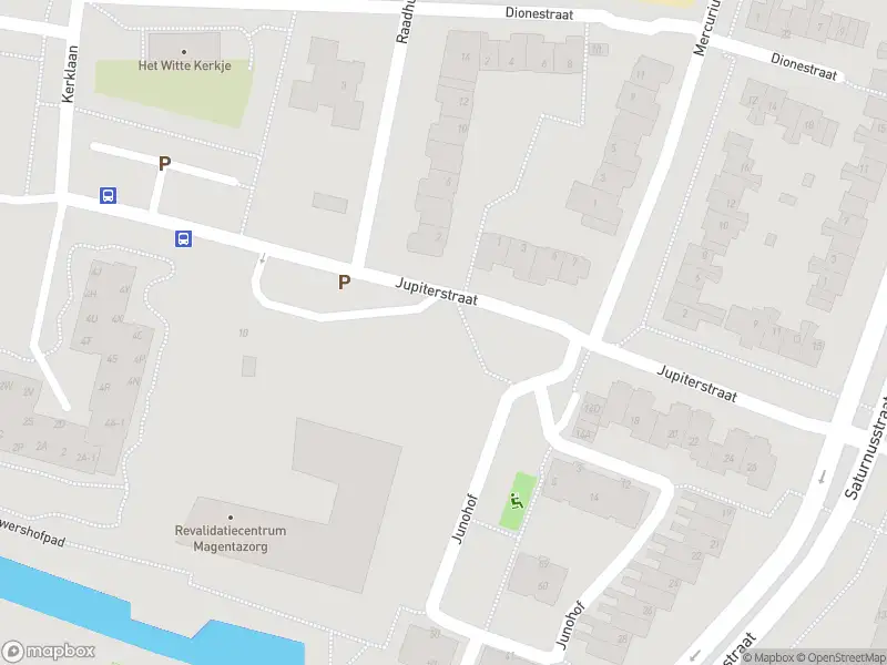 Ambulance met grote spoed naar de Jupiterstraat in Oudorp