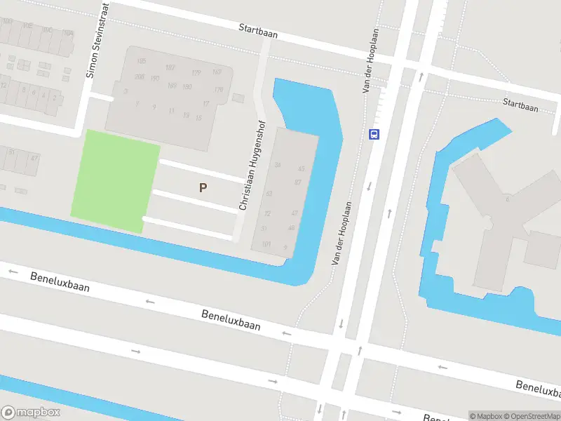 Ambulance met grote spoed naar de Christiaan Huygenshof in Amstelveen