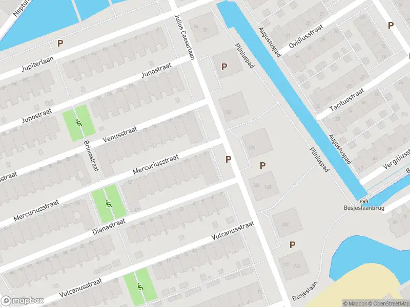 Ambulance met gepaste spoed naar de Mercuriusstraat in Leiden