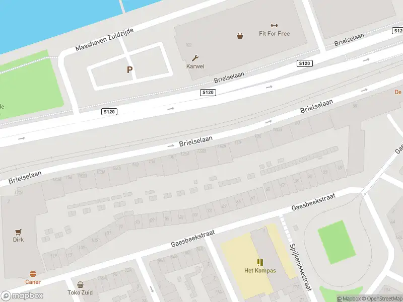 Ambulance met grote spoed naar de Brielselaan in Rotterdam