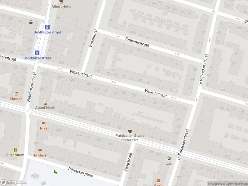 Ambulance met grote spoed naar de Vinkenstraat in Rotterdam