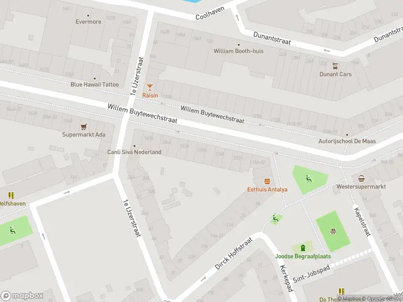 Ambulance met grote spoed naar de Willem Buytewechstraat in Rotterdam