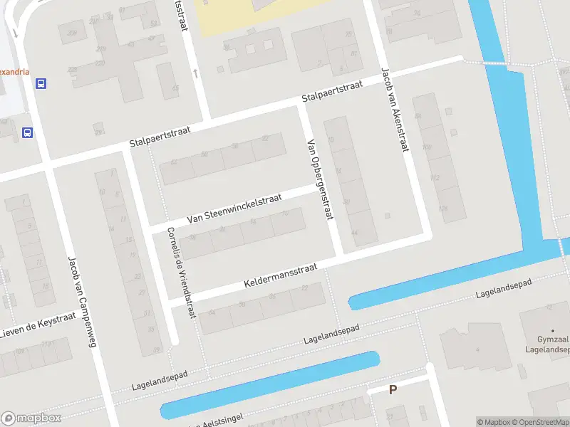 Ambulance met gepaste spoed naar de Van Steenwinckelstraat in Rotterdam