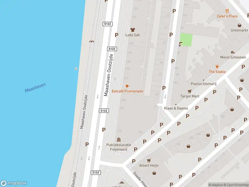 Ambulance met grote spoed naar de Maashaven O.z. in Rotterdam