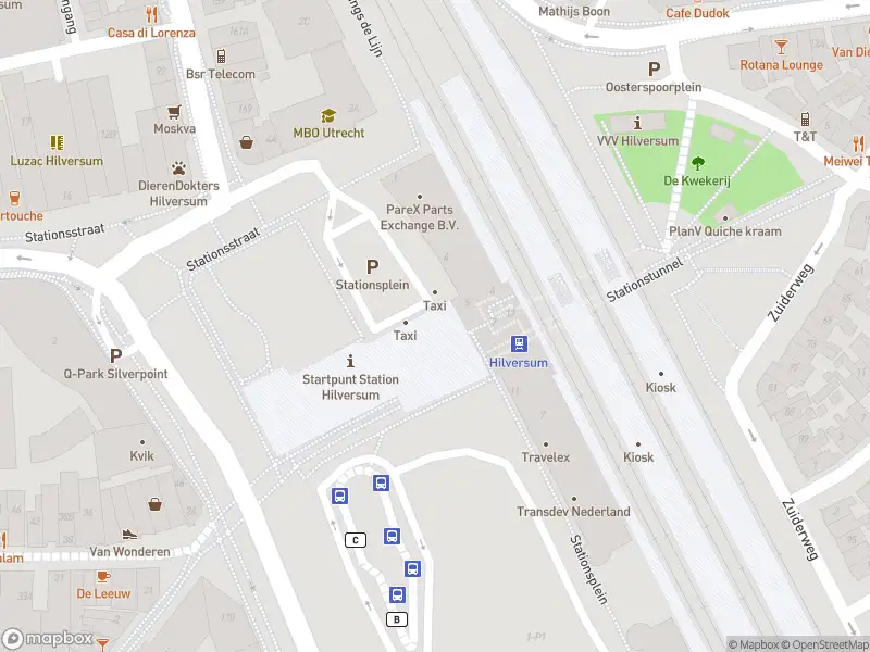 Brandweer met gepaste spoed naar de Stationsplein in Hilversum vanwege een liftopsluiting