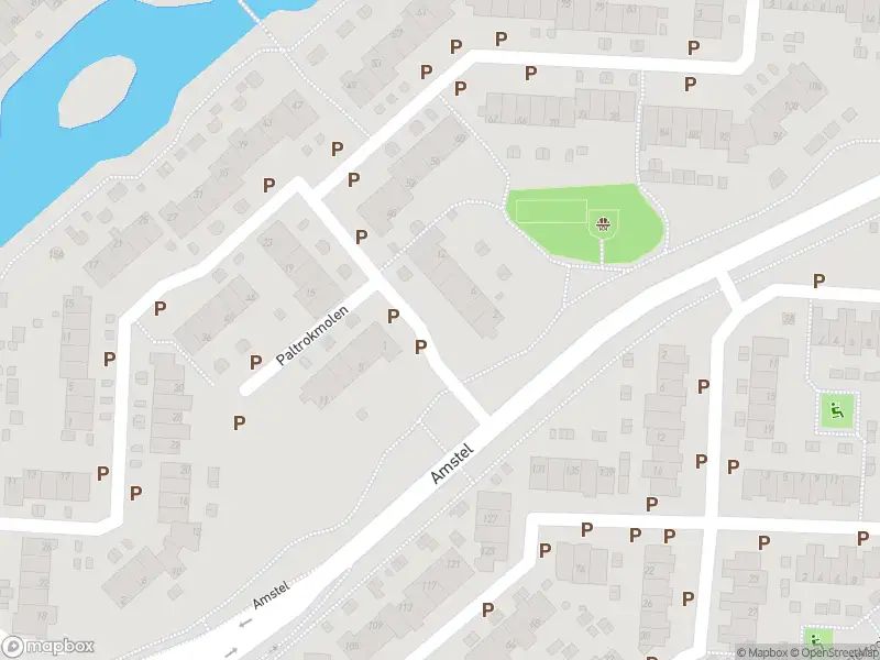 Ambulance met grote spoed naar de Paltrokmolen in Heerhugowaard