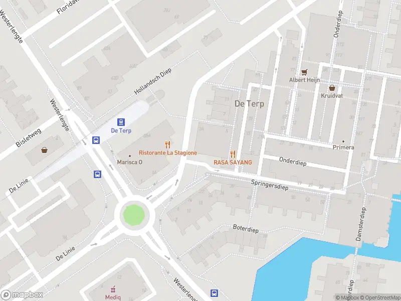 Ambulance met grote spoed naar de Hollandsch Diep in Capelle aan den IJssel