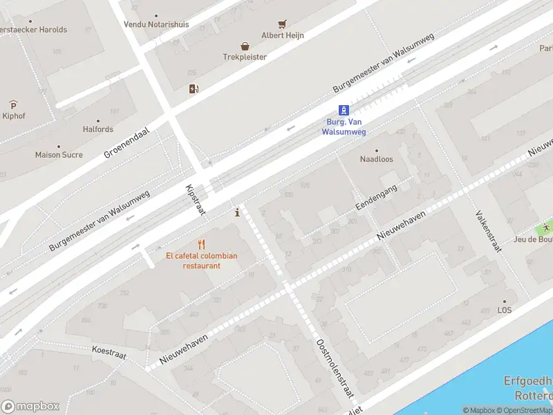 Brandweer met grote spoed naar de Burgemeester van Walsumweg in Rotterdam