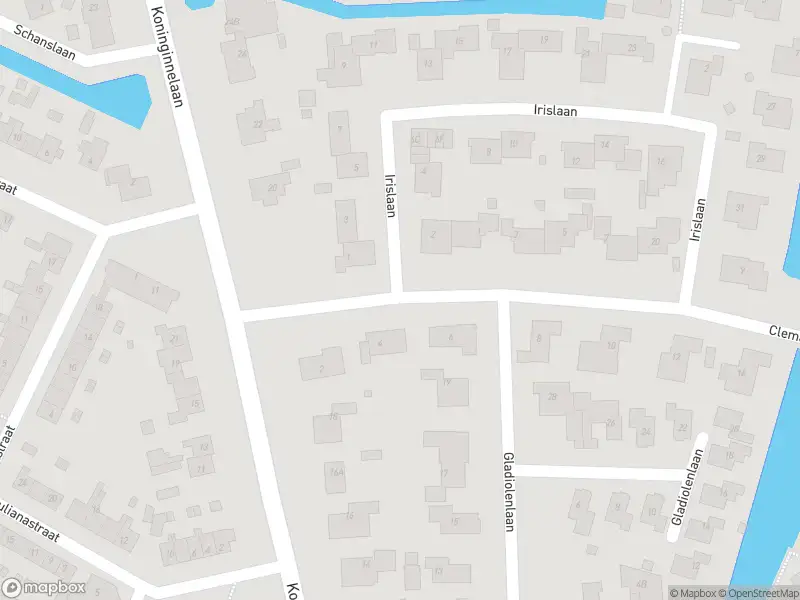 Ambulance met grote spoed naar de Clematislaan in Rozenburg