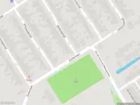 Brandweer met gepaste spoed naar de Rhijnsburgstraat in Rotterdam