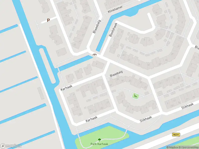 Ambulance met grote spoed naar de Karhaak in Nieuwkoop